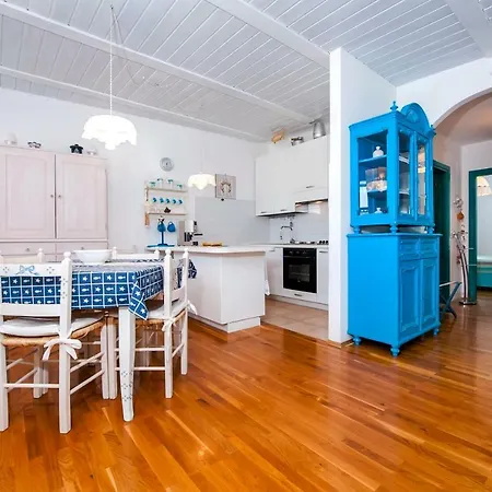 Riva Blu Sea View 아파트 로비니